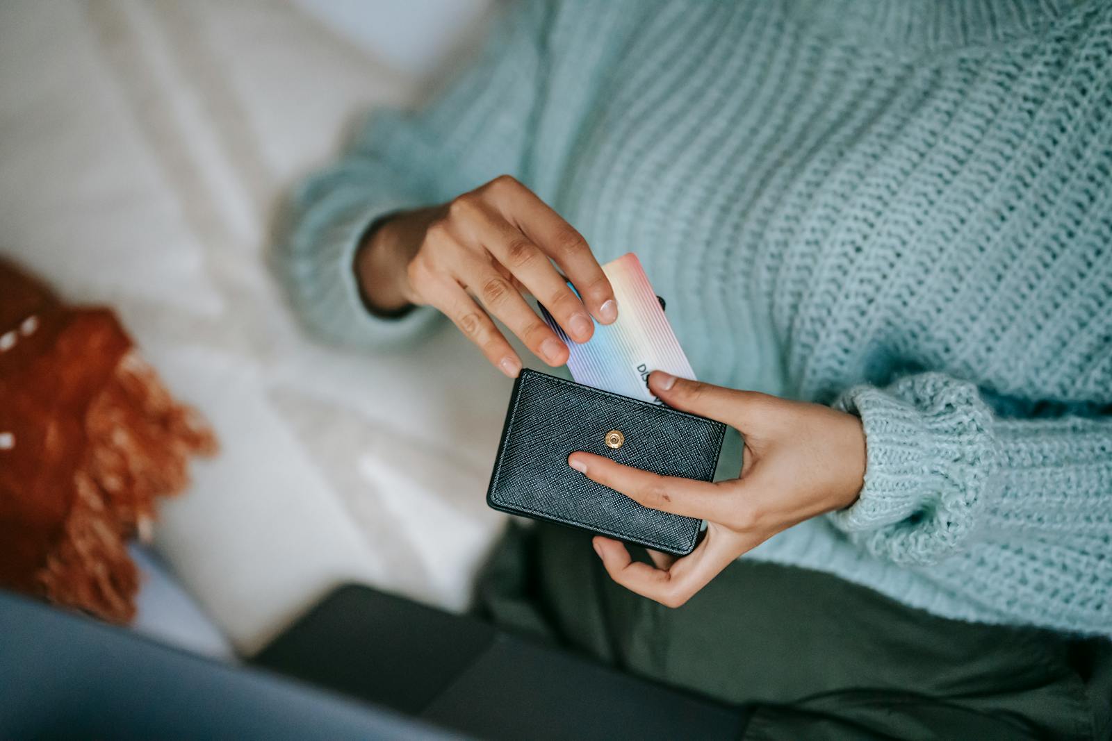 Woman paying for mediation